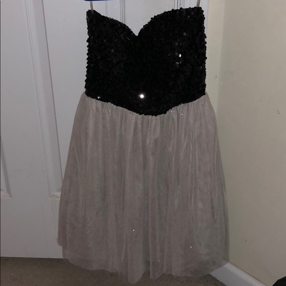 Strapless dress from Delia’s. Worn once size med - Picture 1 of 1